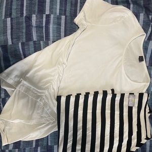 Maternity t shirt and breastfeeding cover up